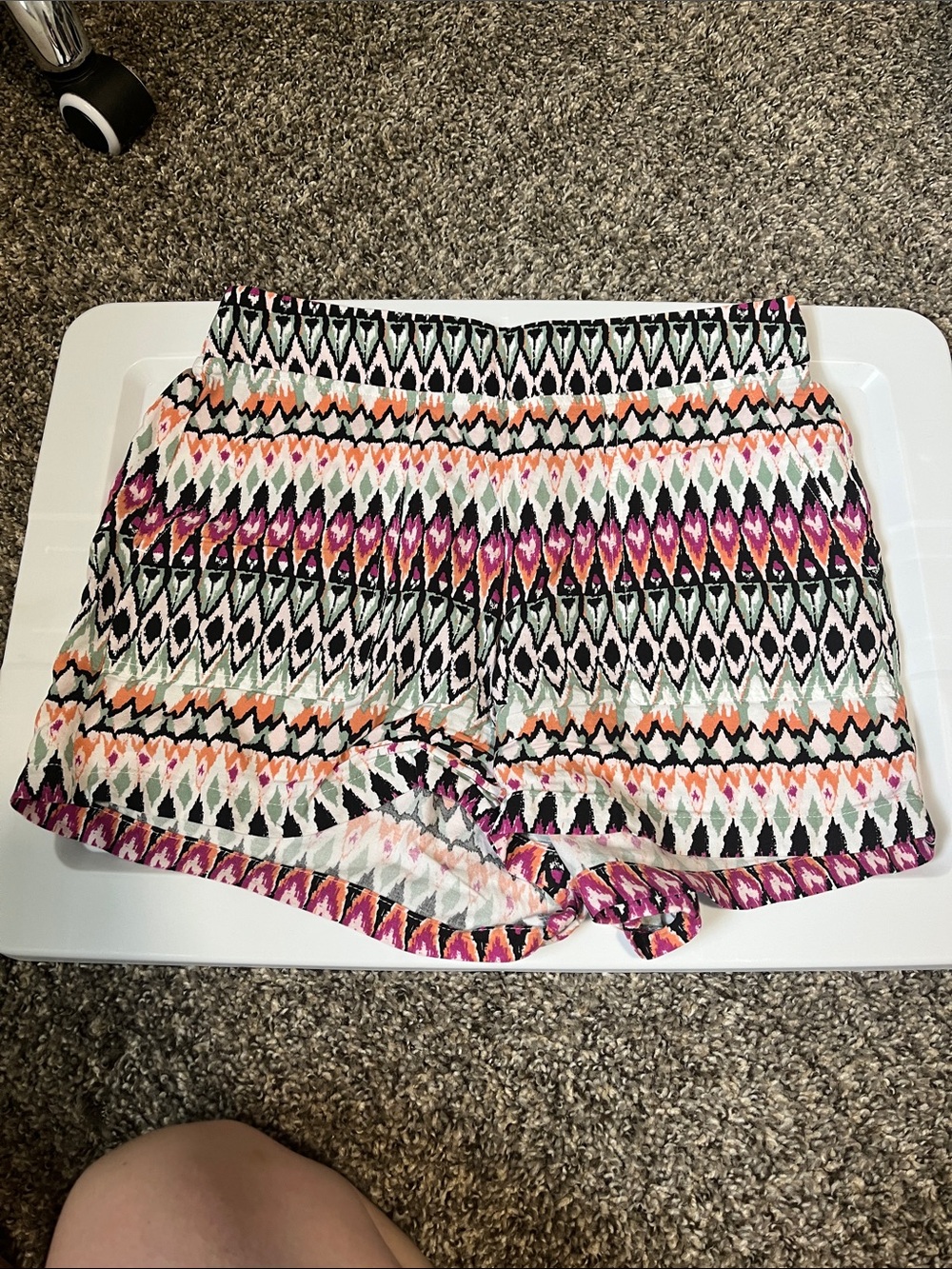 Women’s Multicolor Patterned Elastic-Waist Shorts